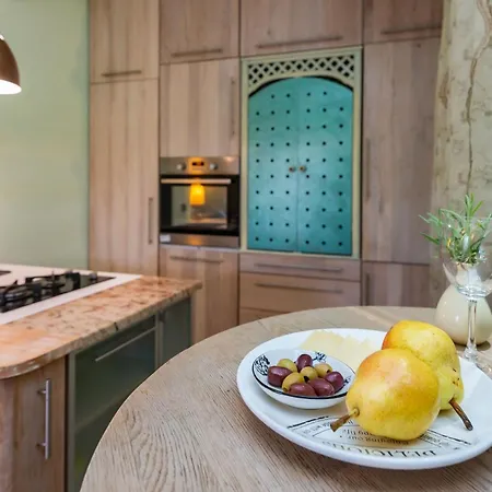 Blue House By El-pi Tours *