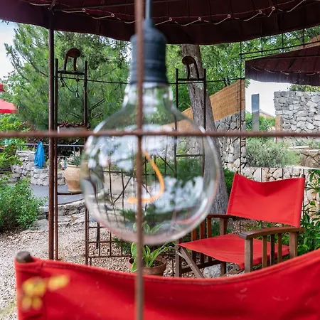 Case de vacanță Blue House By El-pi Tours