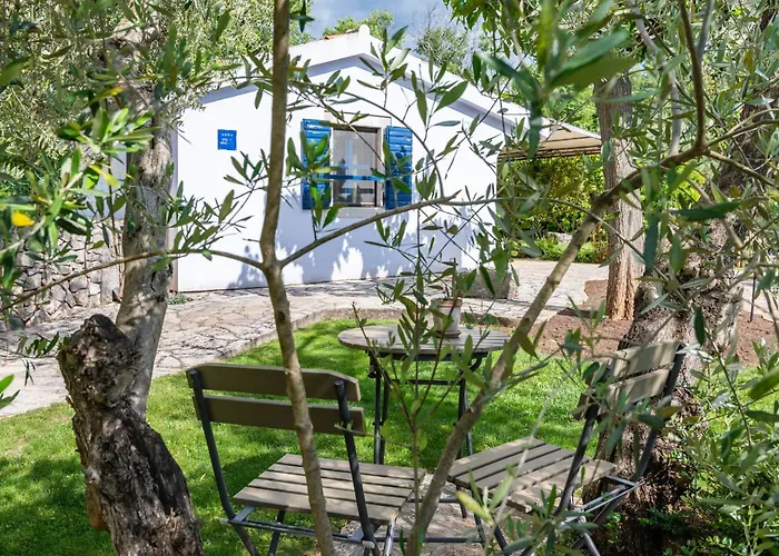 Blue House By El-pi Tours *