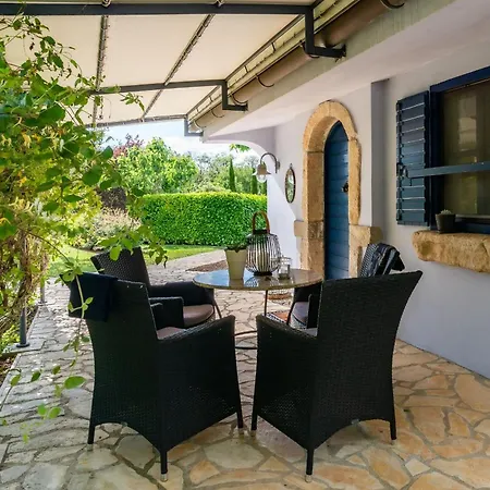 Blue House By El-pi Tours 펜션